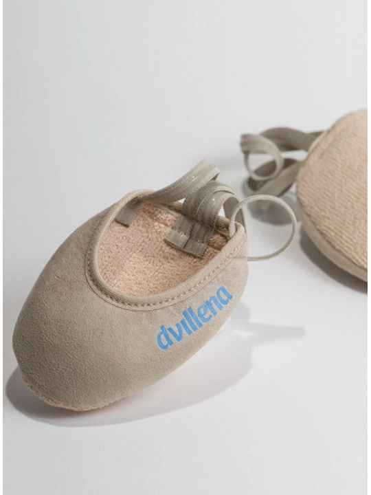 Dvillena Pekin toe shoes